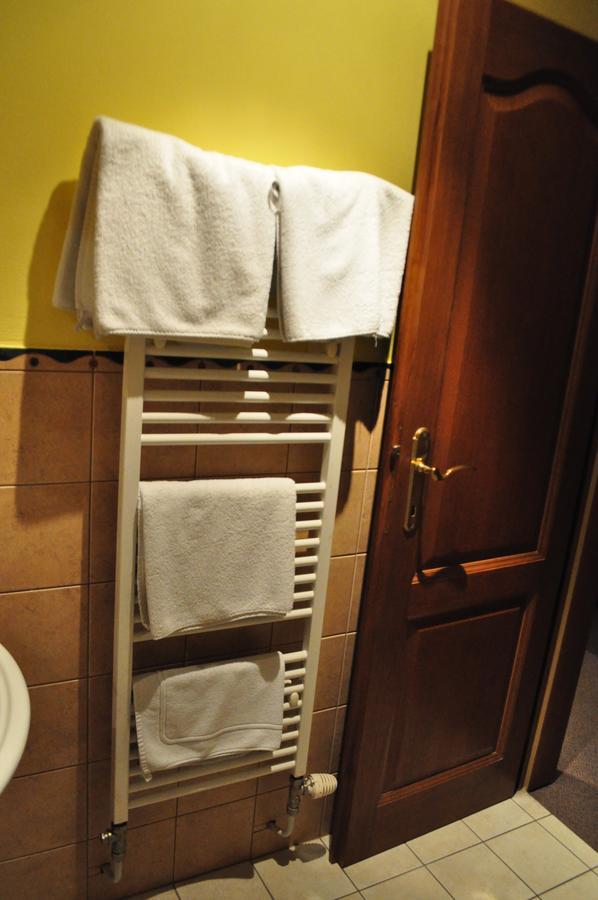 Hotel Mladost Lipany 外观 照片