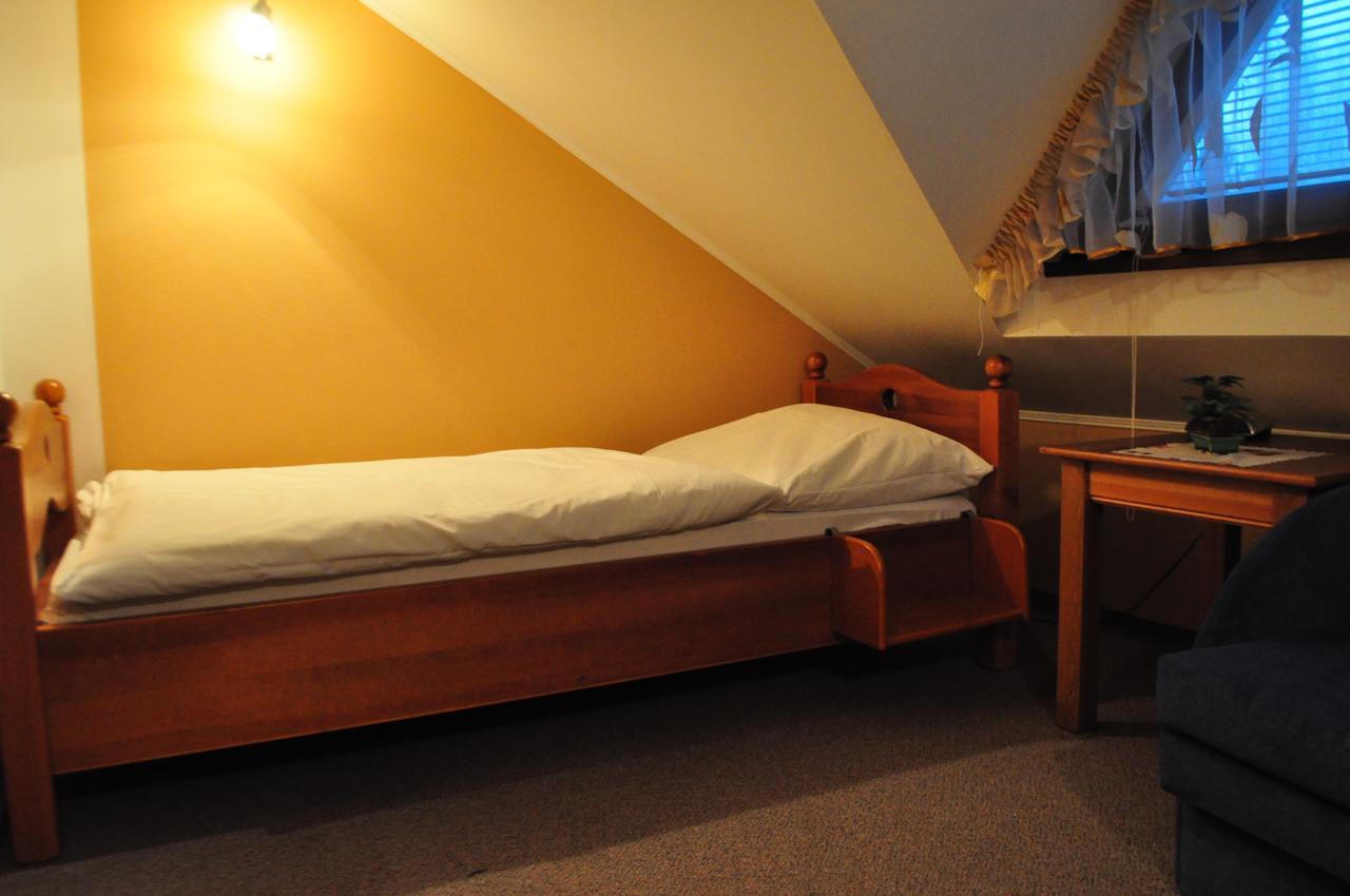 Hotel Mladost Lipany 外观 照片