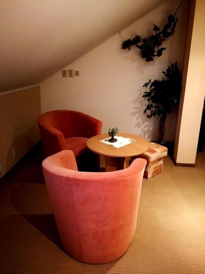 Hotel Mladost Lipany 外观 照片