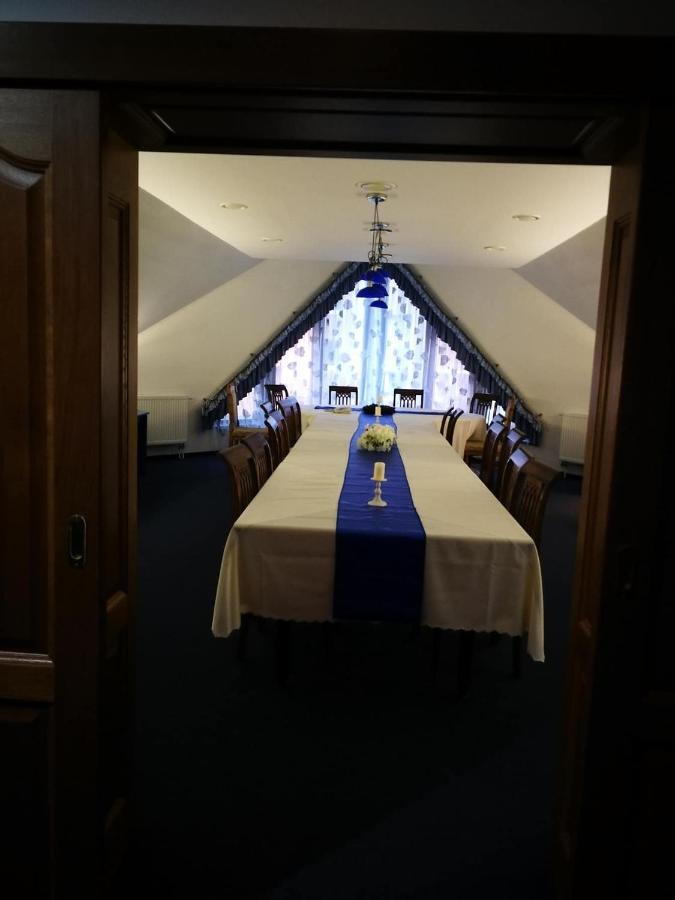 Hotel Mladost Lipany 外观 照片